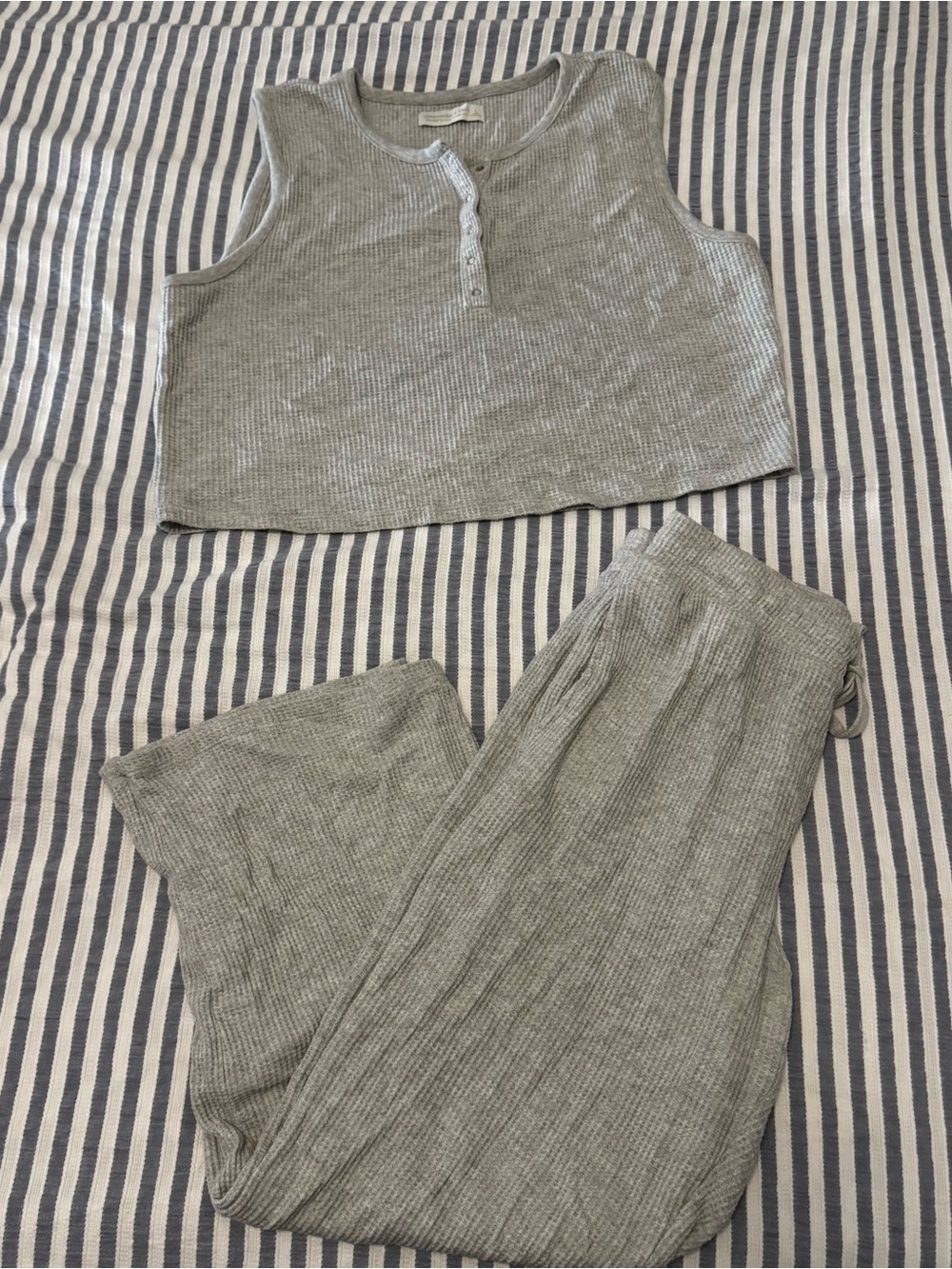 A&F Women's Ribbed Lounge Set - Grey Tank & Pants